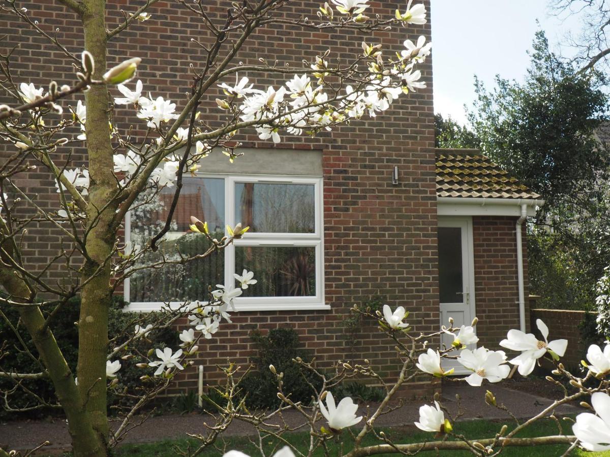 Brundall House Norwich Exterior photo
